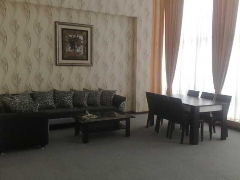 Titanik Hotel Baku Exterior foto